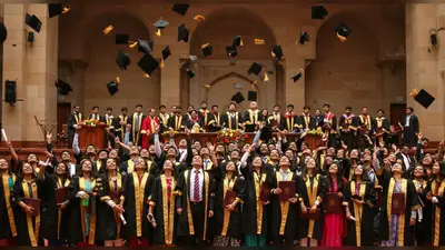 काशी विद्यापीठ का 47वां दीक्षांत समारोह: छात्रों में दिखा अद्भुत उत्साह, देखें यादगार लम्हों की तस्वीरें और हर पल की अपडेट!