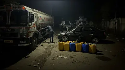 शाहजहांपुर में चोरों का दुस्साहस: कार से आए, 160 लीटर डीजल चुराया, CCTV में पूरी वारदात कैद