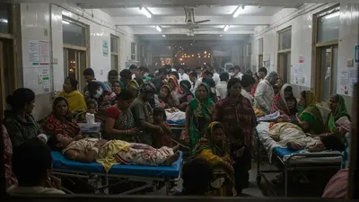 यूपी: लापरवाही ने ली दिवाली की खुशियां, सैकड़ों मरीज पहुंचे अस्पतालों की शरण!