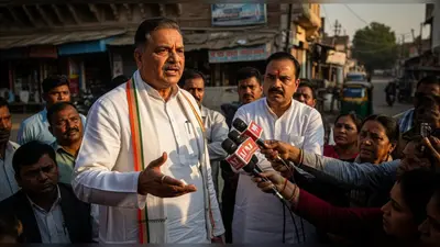 मेरठ में विकुल चपराणा विवाद: कांग्रेस जिलाध्यक्ष समर्थन में उतरे, बढ़ी हुई धाराओं को बताया गलत; रंजन शर्मा विरोध में
