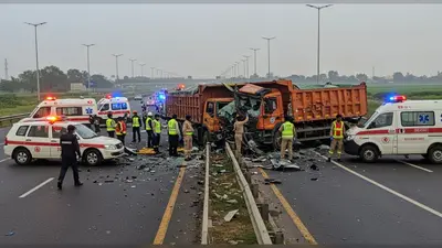 बेकाबू डीसीएम ने आगरा-लखनऊ एक्सप्रेसवे पर बरपाया कहर, डंपर से भिड़ंत में 2 की मौत, 5 घायल