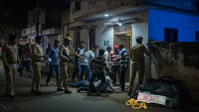 बदायूं में बड़ी मुठभेड़: किन्नर के घर से करोड़ों की चोरी करने वाले नौ बदमाश गिरफ्तार, दो को लगी गोली