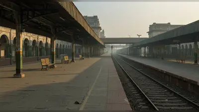 राजा मंडी स्टेशन पर पसरा सन्नाटा: नौ ट्रेनों के स्टॉपेज हटने से वीरान हुआ कभी गुलजार रहने वाला स्टेशन