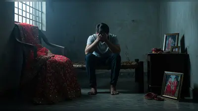 इटावा: “मैं जान देने जा रही हूं…”, पति से कहकर विवाहिता ने फंदे से लगाई फांसी, छह महीने पहले हुई थी शादी